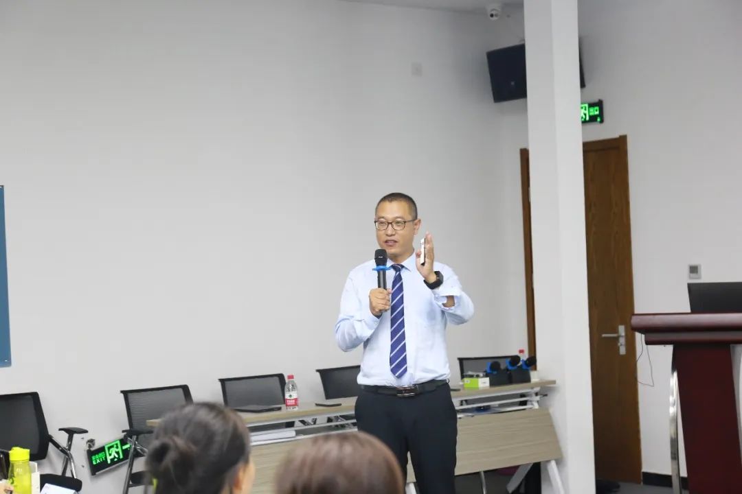 隆泰物業(yè)蔚藍(lán)計劃培訓(xùn)順利結(jié)營(圖1)