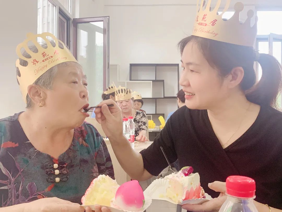 隆泰物業(yè)  愛老助老，托起老年人穩(wěn)穩(wěn)的幸福(圖3)